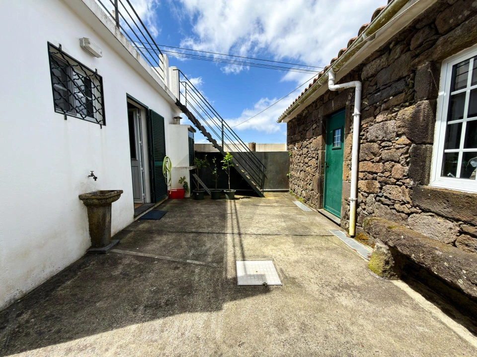 Moradia T2 para Venda em Algarvia Foto 29