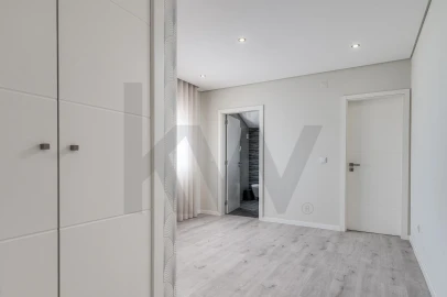 Moradia T3 para Venda em Fernao Ferro