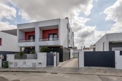 Moradia T3 para Venda em Fernao Ferro