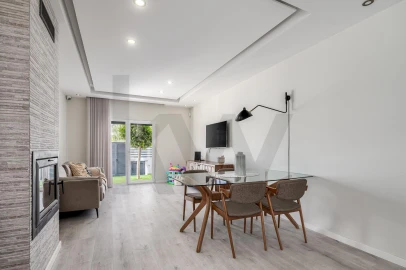 Moradia T3 para Venda em Fernao Ferro