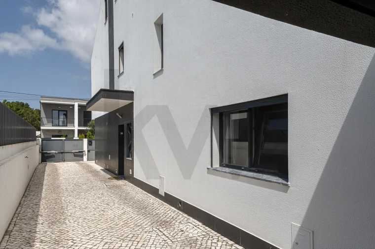 Moradia T3 para Venda em Fernao Ferro Foto 42