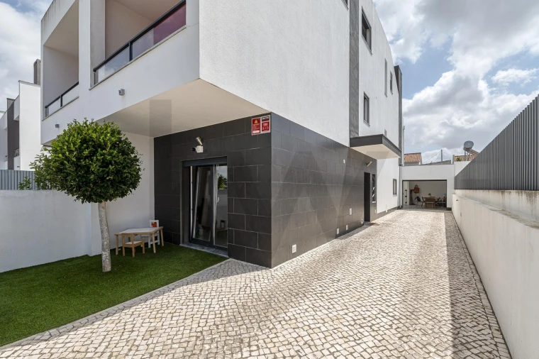 Moradia T3 para Venda em Fernao Ferro Foto 6