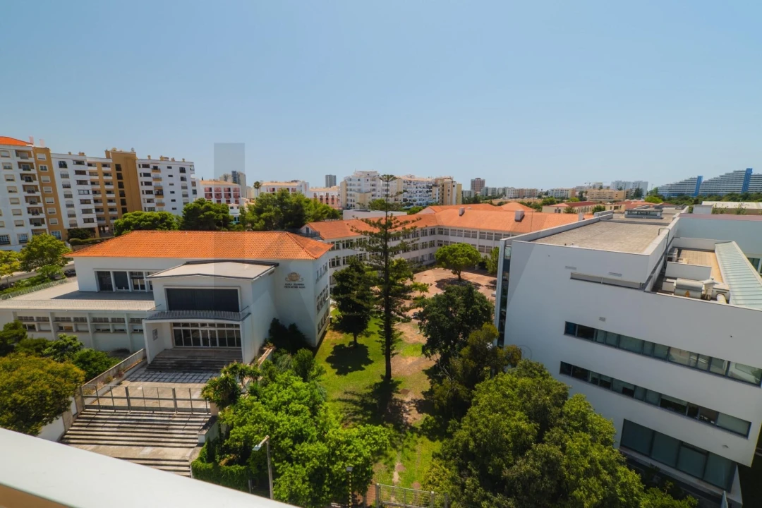 Apartamento T2 para Venda em Portimão Foto 36