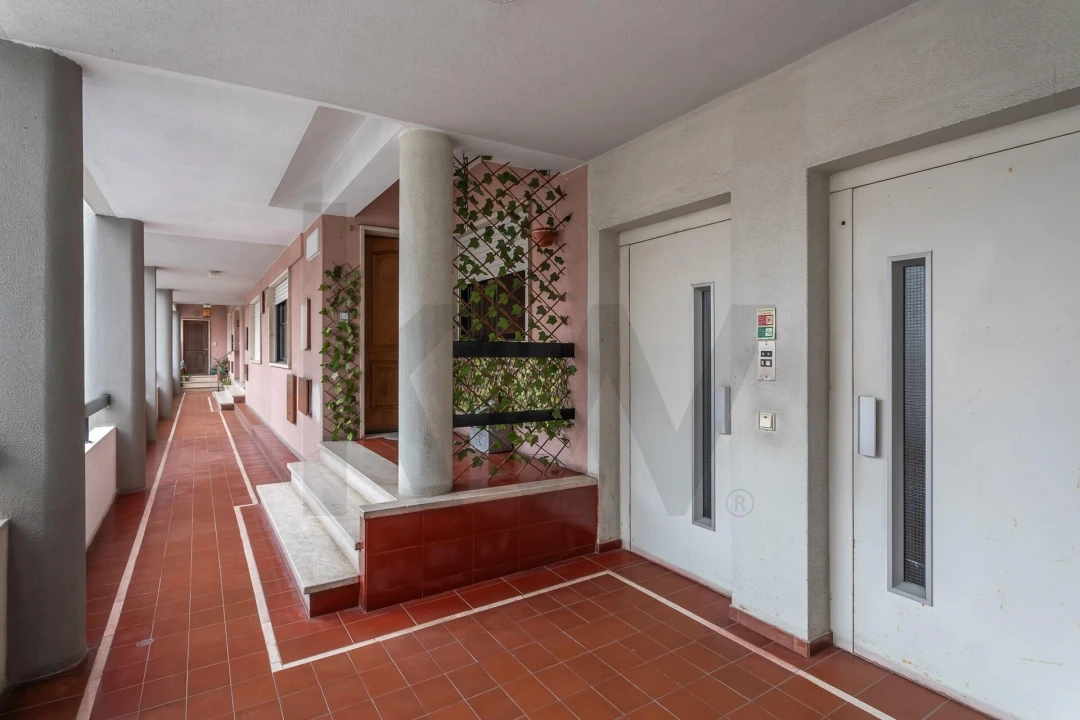 Apartamento T2 para Venda em Almada, Cova da Piedade, Pragal e Cacilhas Foto 3