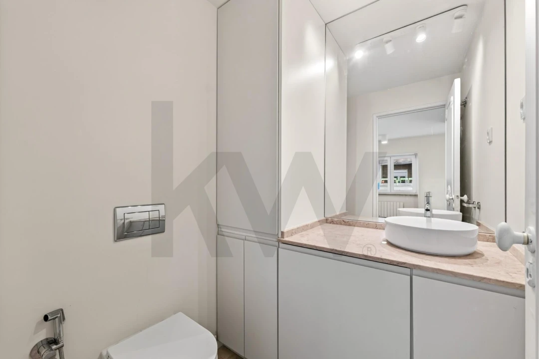 Apartamento T2 para Arrendamento em São Domingos de Benfica Foto 9