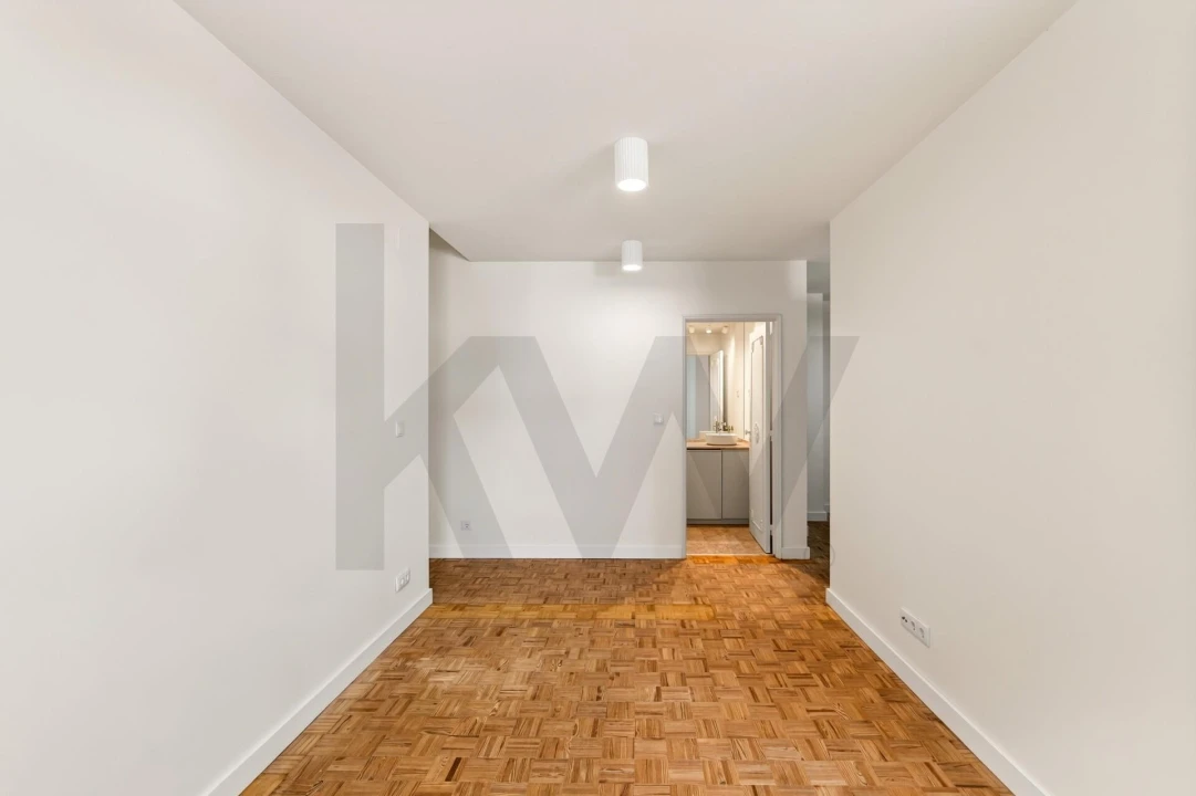 Apartamento T2 para Arrendamento em São Domingos de Benfica Foto 3