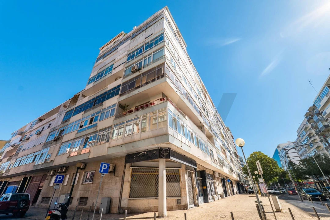 Apartamento T2 para Arrendamento em São Domingos de Benfica Foto 28