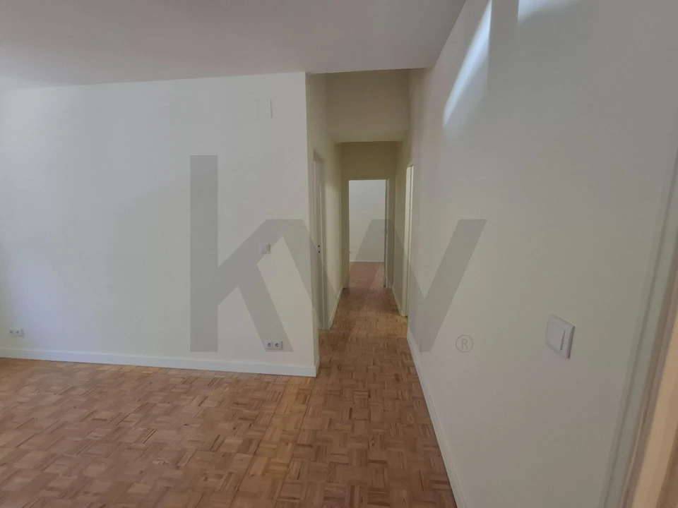 Apartamento T2 para Arrendamento em São Domingos de Benfica Foto 13
