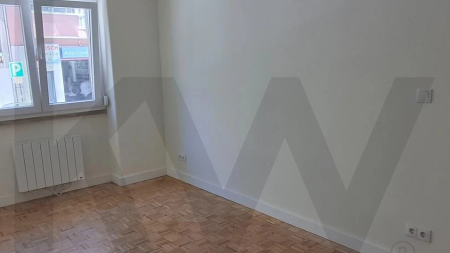 Apartamento T2 para Arrendamento em São Domingos de Benfica