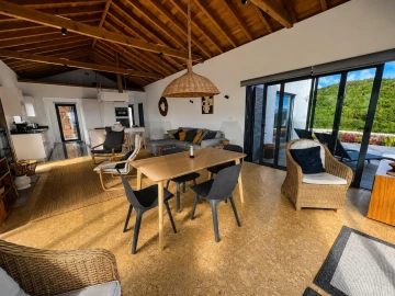 Moradia T3 para Venda em Santo Espirito