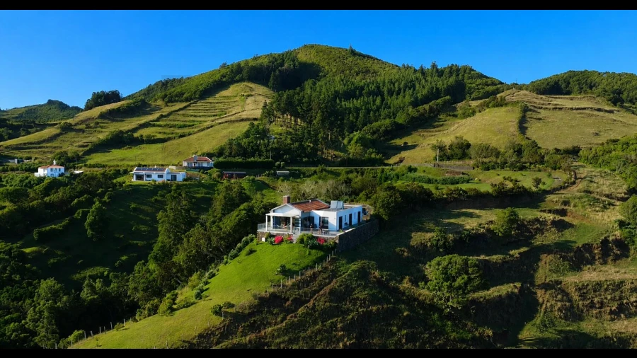 Moradia T3 para Venda em Santo Espirito