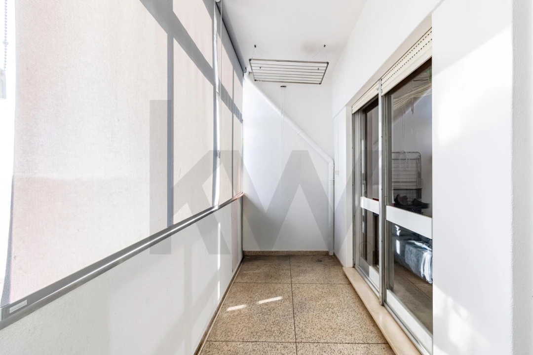 Apartamento T3 para Venda em Mafamude e Vilar do Paraíso Foto 9