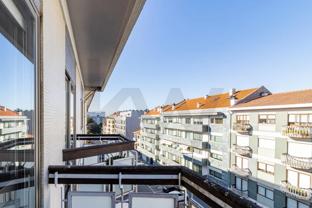 Apartamento T3 para Venda em Mafamude e Vilar do Paraíso Foto 23