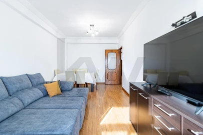 Apartamento T3 para Venda em Mafamude e Vilar do Paraíso