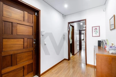 Apartamento T3 para Venda em Mafamude e Vilar do Paraíso