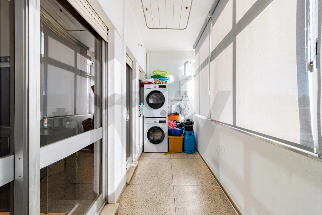 Apartamento T3 para Venda em Mafamude e Vilar do Paraíso Foto 10