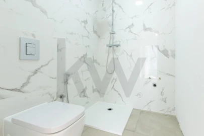 Apartamento T4 para Venda em Alfragide