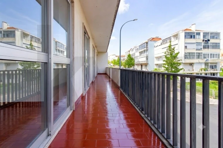 Apartamento T4 para Venda em Alfragide Foto 35