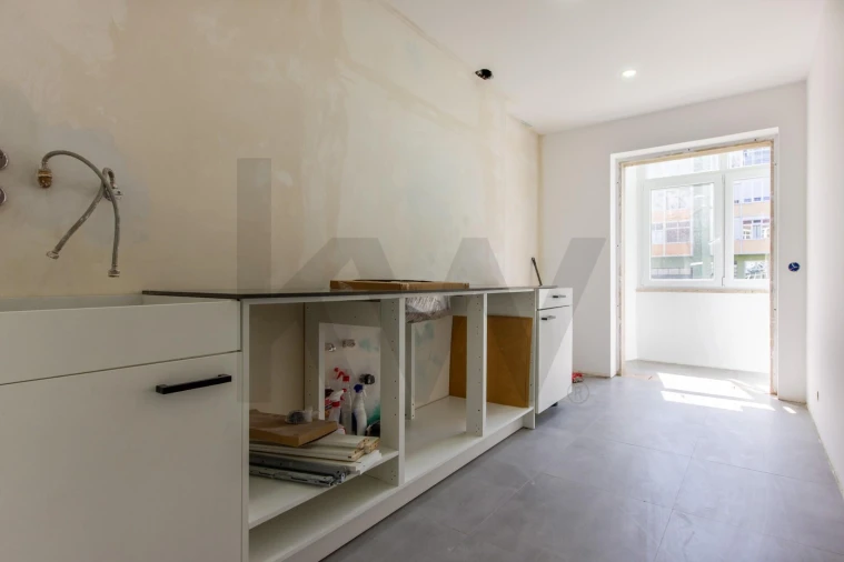 Apartamento T4 para Venda em Alfragide Foto 10