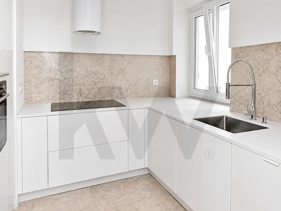 Apartamento T4 para Venda em Avenidas Novas Foto 7