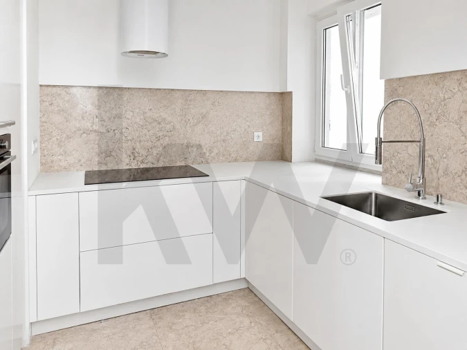 Apartamento T4 para Venda em Avenidas Novas Foto 7