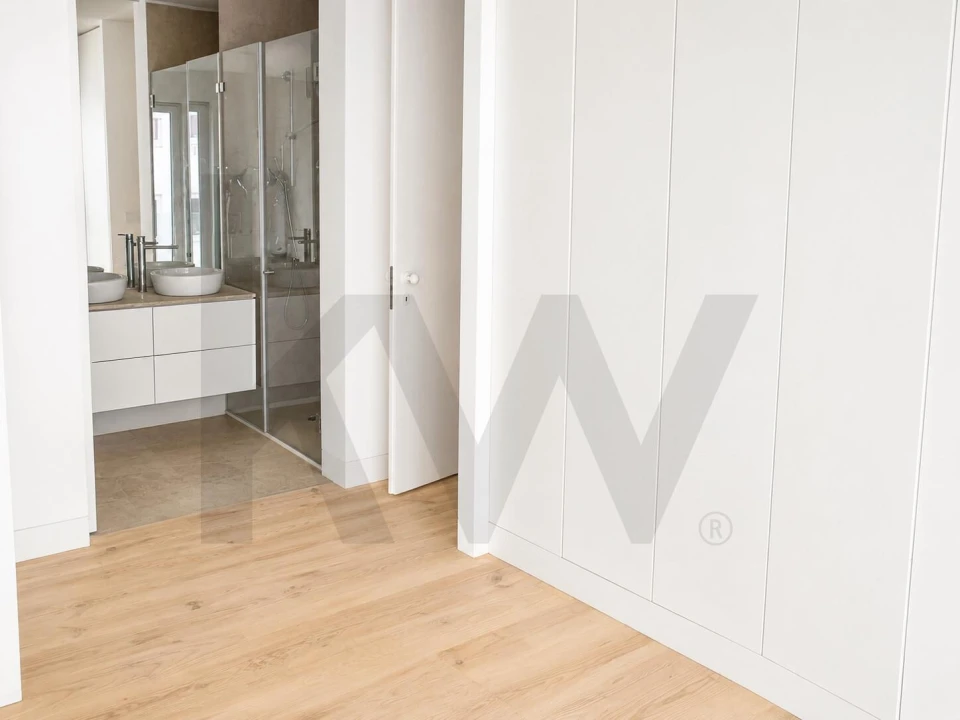 Apartamento T4 para Venda em Avenidas Novas Foto 17
