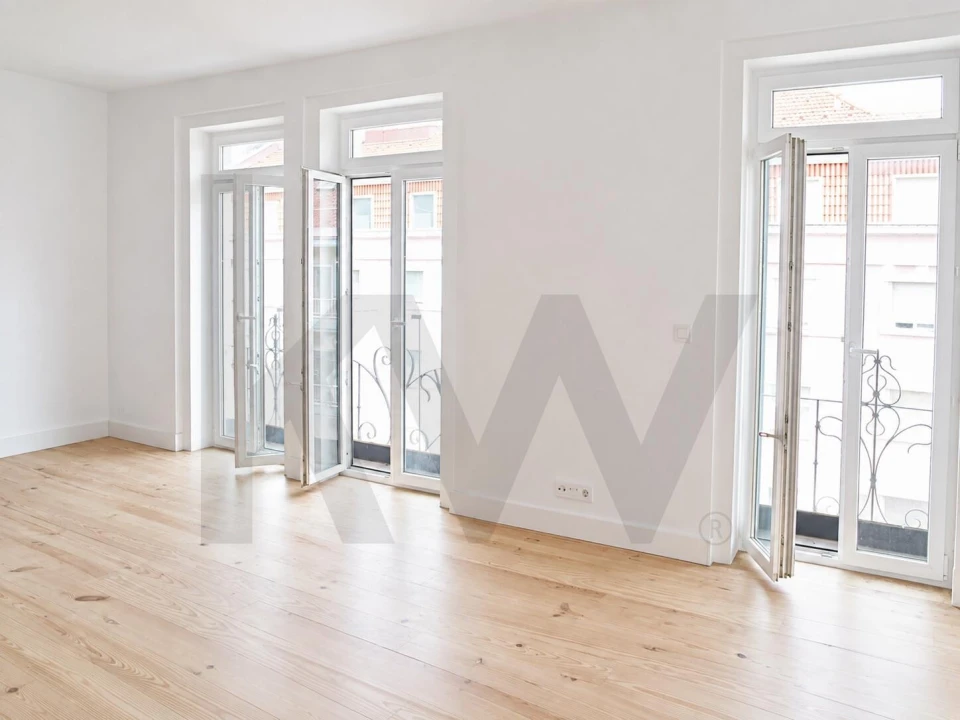 Apartamento T4 para Venda em Avenidas Novas Foto 3