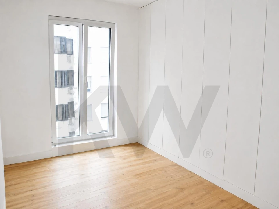 Apartamento T4 para Venda em Avenidas Novas Foto 9