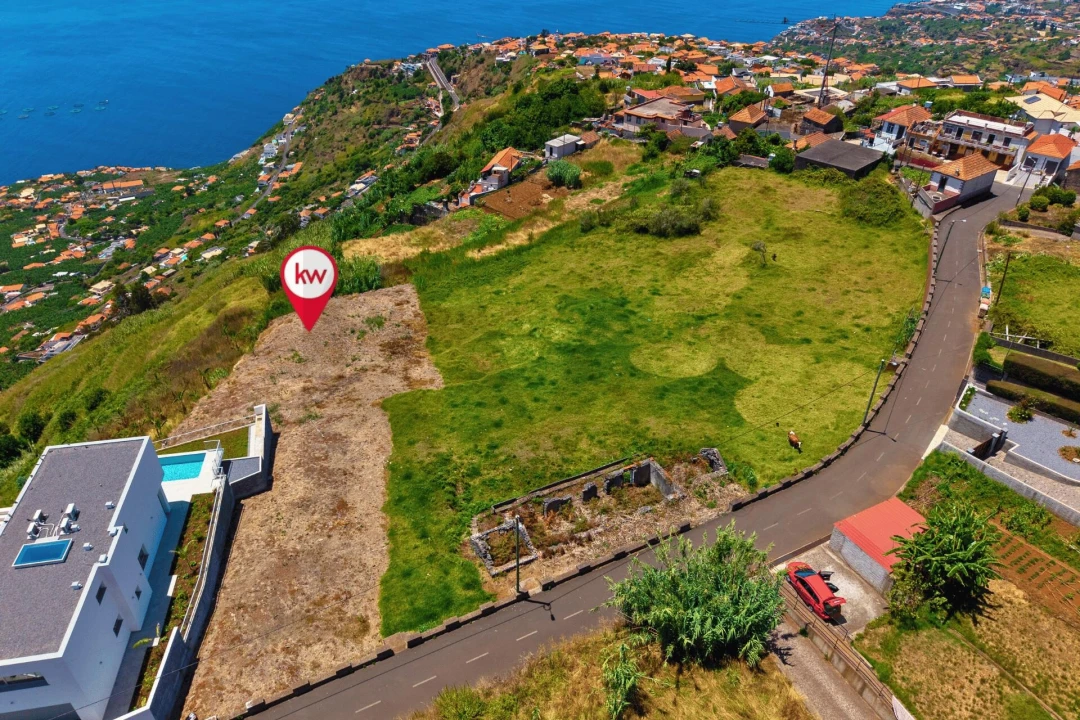 Terreno para Venda em Arco da Calheta Foto 10
