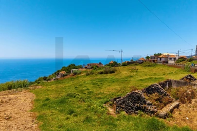 Terreno para Venda em Arco da Calheta