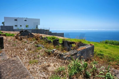 Terreno para Venda em Arco da Calheta