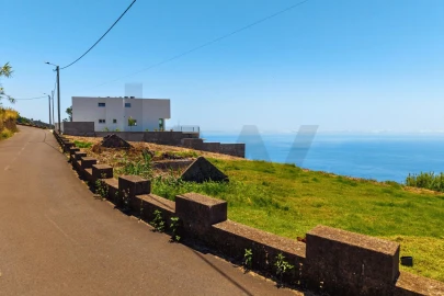 Terreno para Venda em Arco da Calheta