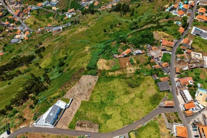 Terreno para Venda em Arco da Calheta