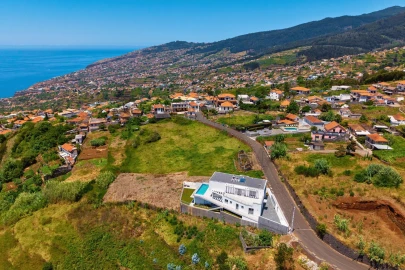 Terreno para Venda em Arco da Calheta