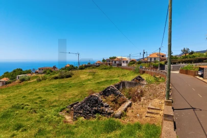 Terreno para Venda em Arco da Calheta