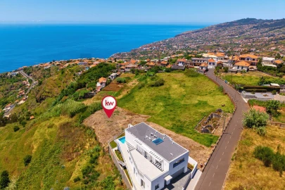 Terreno para Venda em Arco da Calheta