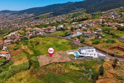 Terreno para Venda em Arco da Calheta