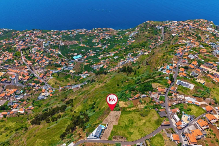 Terreno para Venda em Arco da Calheta Foto 16
