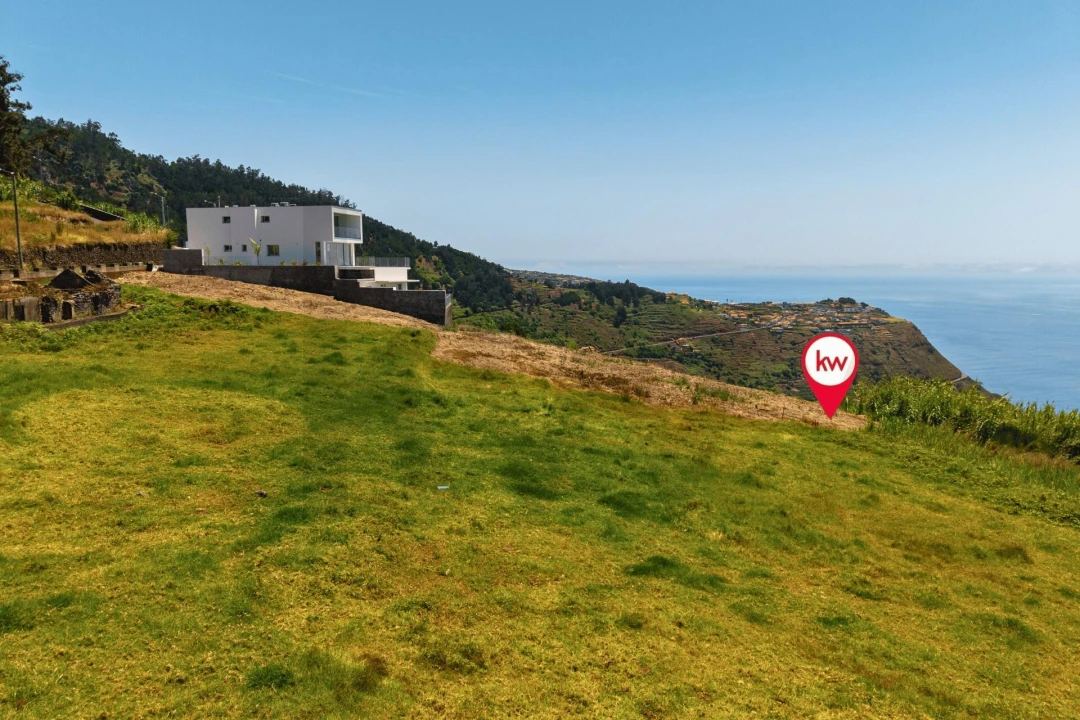 Terreno para Venda em Arco da Calheta Foto 30
