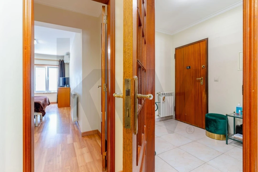 Apartamento T2 para Venda em Corroios Foto 27