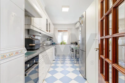 Apartamento T2 para Venda em Corroios