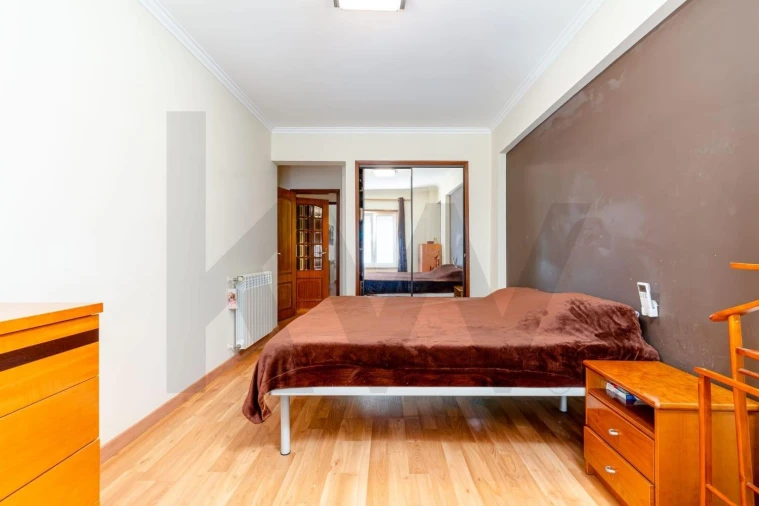 Apartamento T2 para Venda em Corroios Foto 23