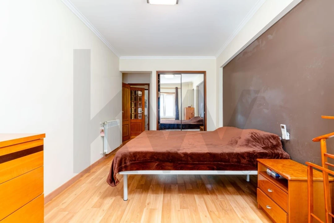 Apartamento T2 para Venda em Corroios Foto 23
