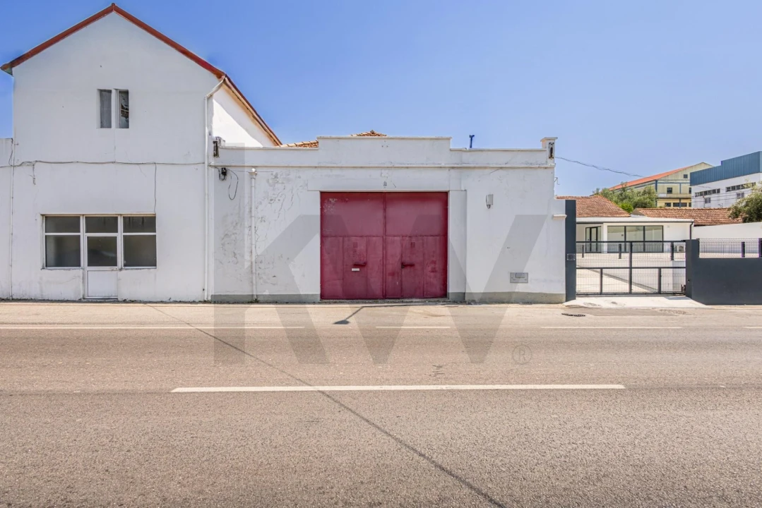 Armazém para Venda em Romeira e Várzea Foto 19