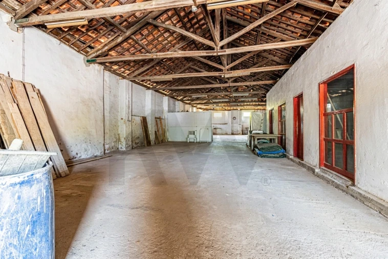 Armazém para Venda em Romeira e Várzea Foto 3