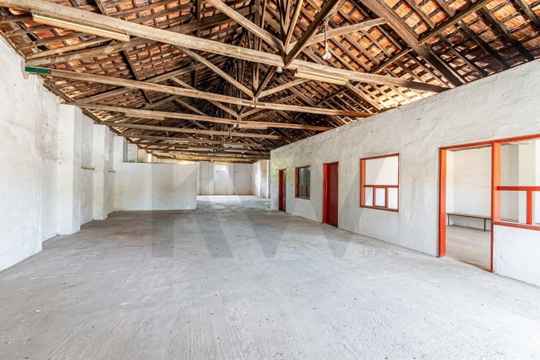 Armazém para Venda em Romeira e Várzea Foto 6