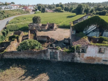 Quinta T3 para Venda em Santa Maria da Feira, Travanca, Sanfins e Espargo