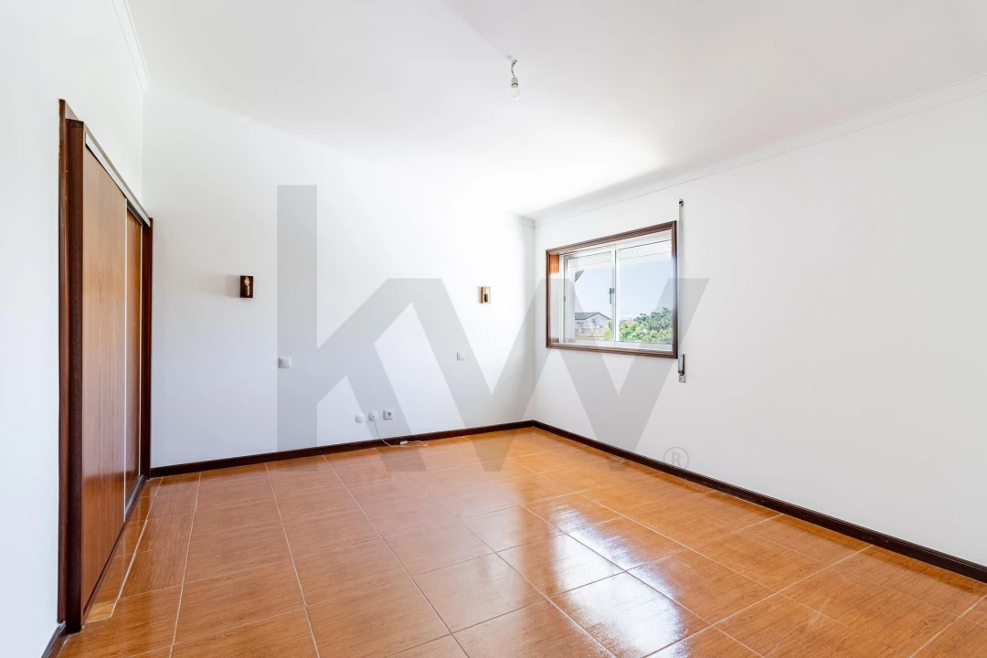 Moradia T2 para Venda em Escapães Foto 11