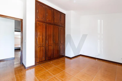 Moradia T2 para Venda em Escapães