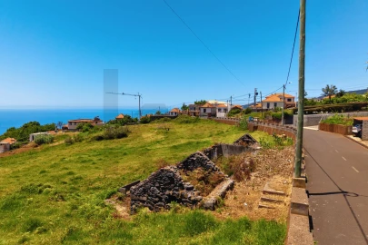Terreno para Venda em Arco da Calheta